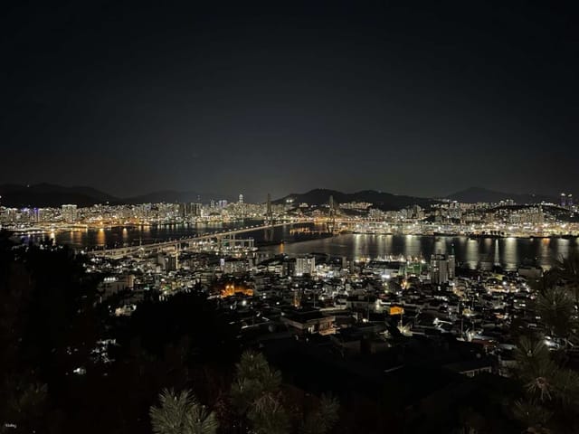 影島カラフル映えスポットめぐりツアー・ヒンヨウル文化村・釜山港大橋・韓国 釜山 半日ツアー - Photo 1 of 7